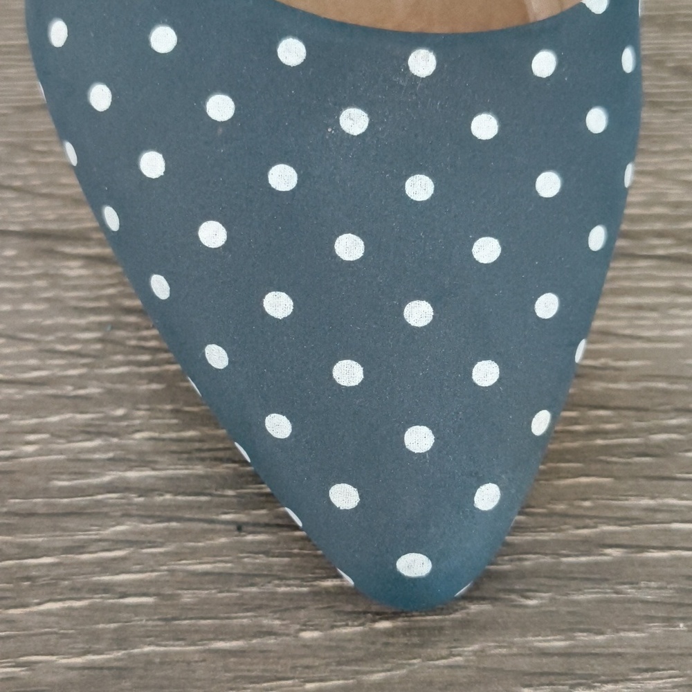 Serra size 7 woman's flats polka dots blue and white 6.5 narrow? - Picture 3 of 7